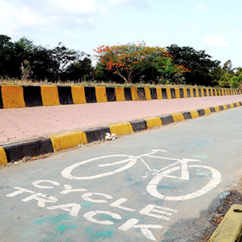 India to rip out its  first “cycle superhighway” to encourage motoring