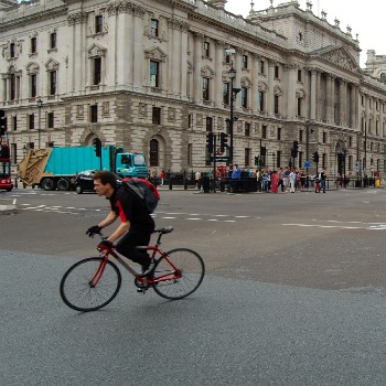 Londoners encouraged to walk and cycle on World Car Free Day