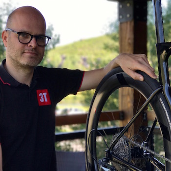 Gerard Vroomen unveils a 1x aero road bike at PressCamp