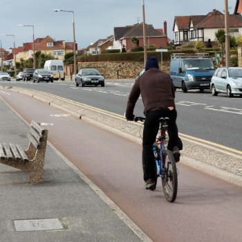 Two thirds of residents in Glasgow, Stirling and Perth support protected cycling lanes