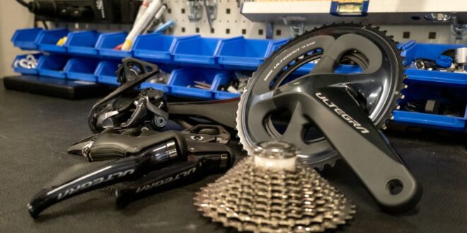 414350 Formation Mechanic 1 8f5d00 original 1642061727 UCI now using Shimano TEC courses in World Cycling Centre mechanics' training programme