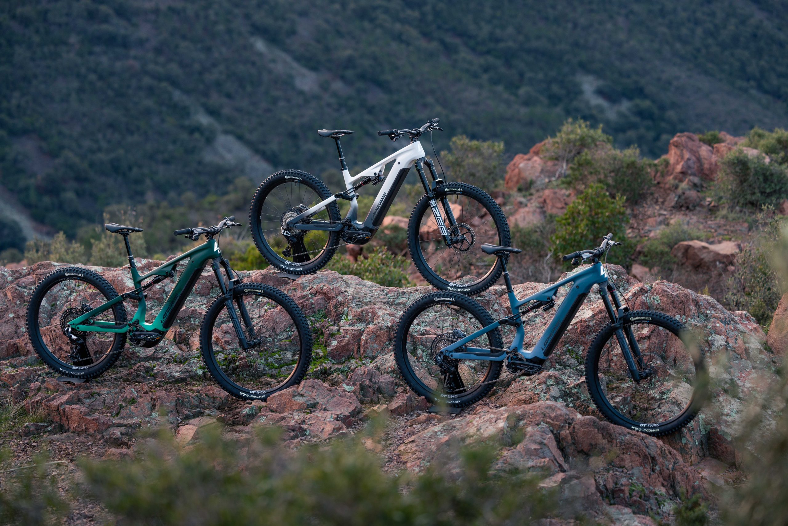 4D3A2064 scaled Lapierre's new Overvolt AM CF is a Bosch-powered all-mountain eMTB