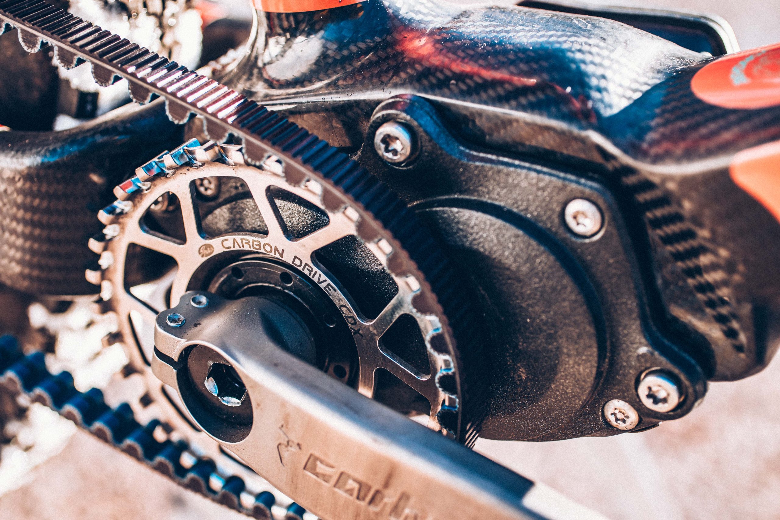 5 Gearbox Detail scaled Carbon Wasp unveils new gearbox hardtail