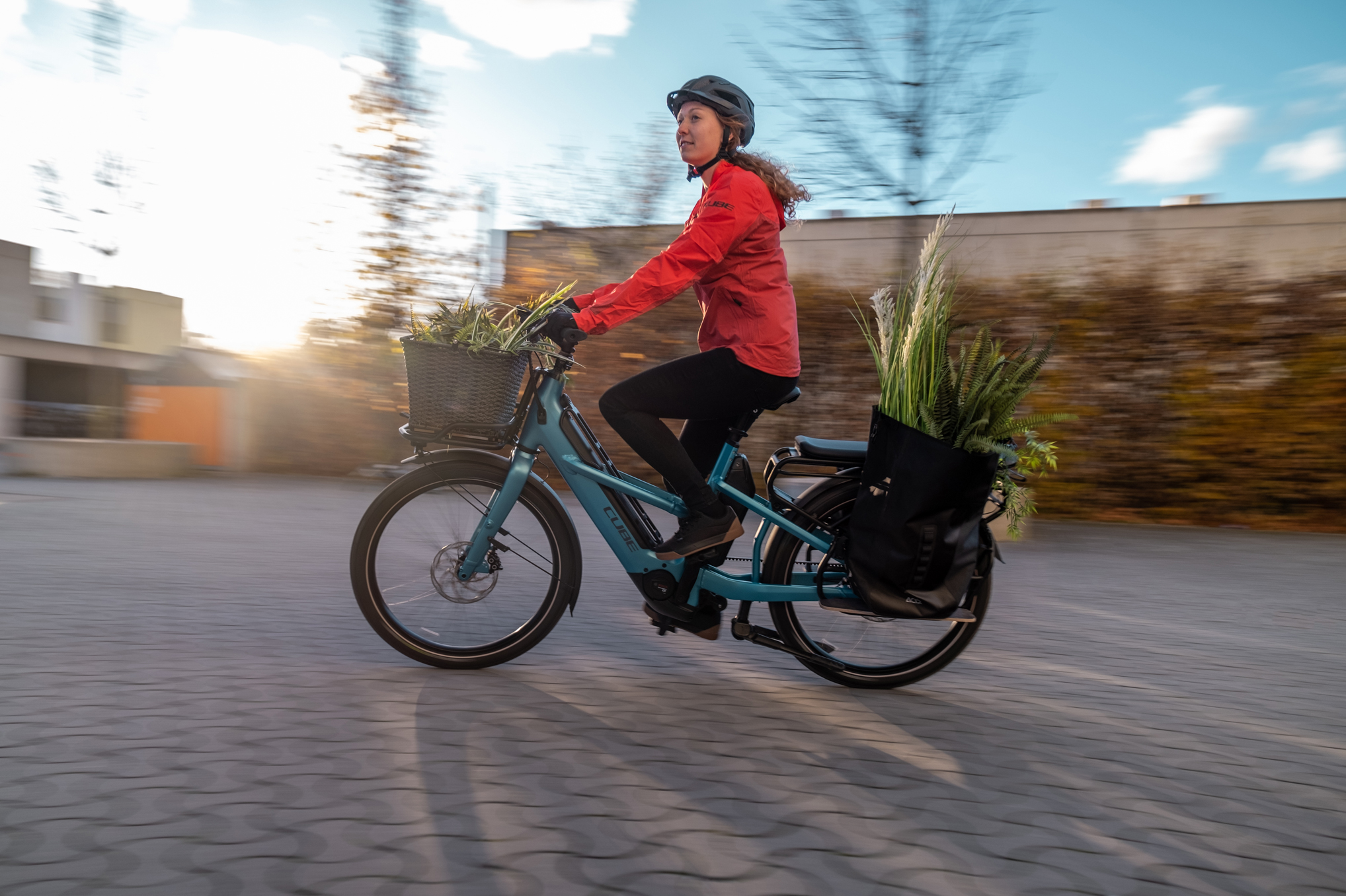 501547 DR Longtail Munchen 187 35e546 original 1694155102 Cube introduces Longtail Hybrid cargo bike