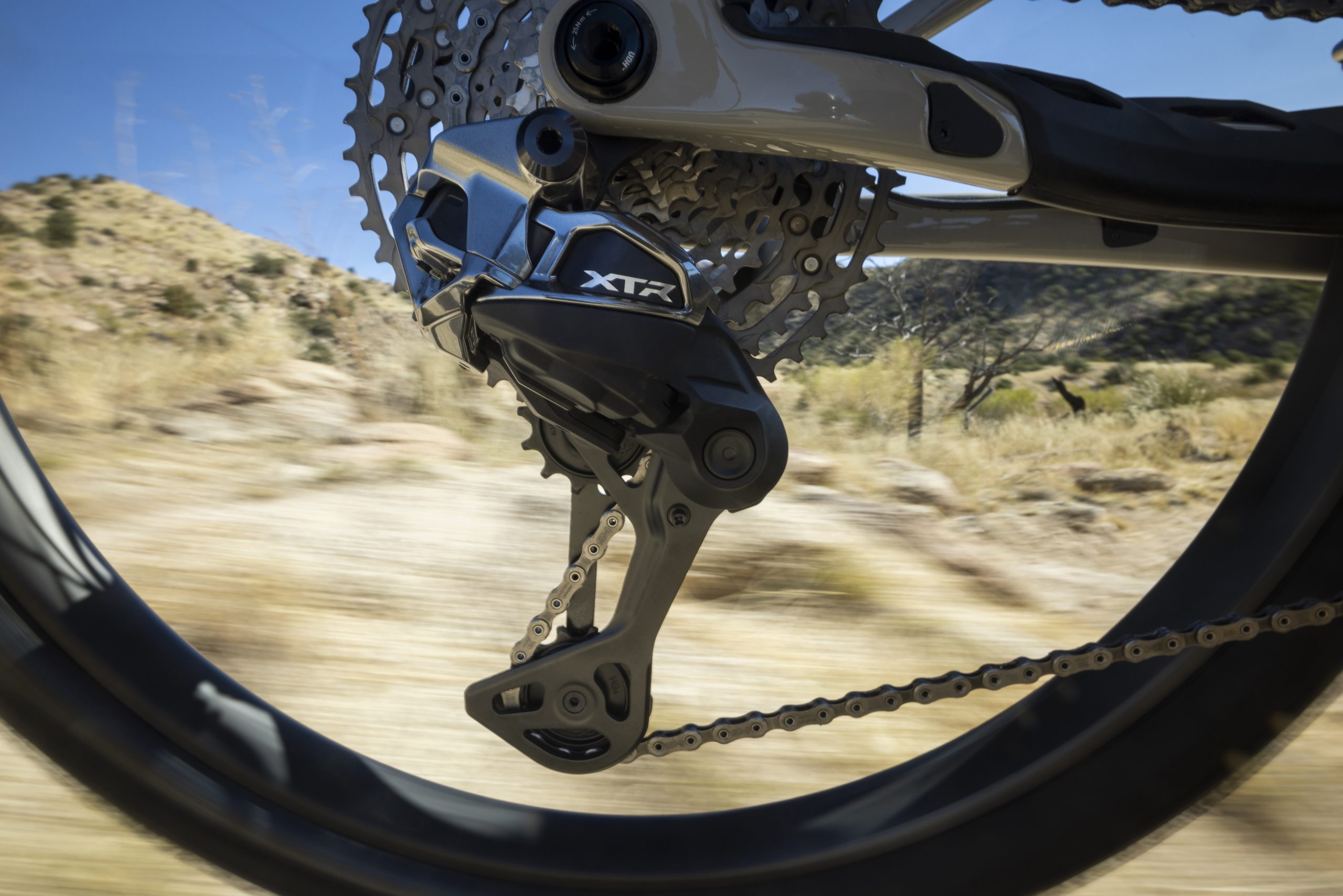 Shimano unveils new XTR M9200 Di2 wireless components