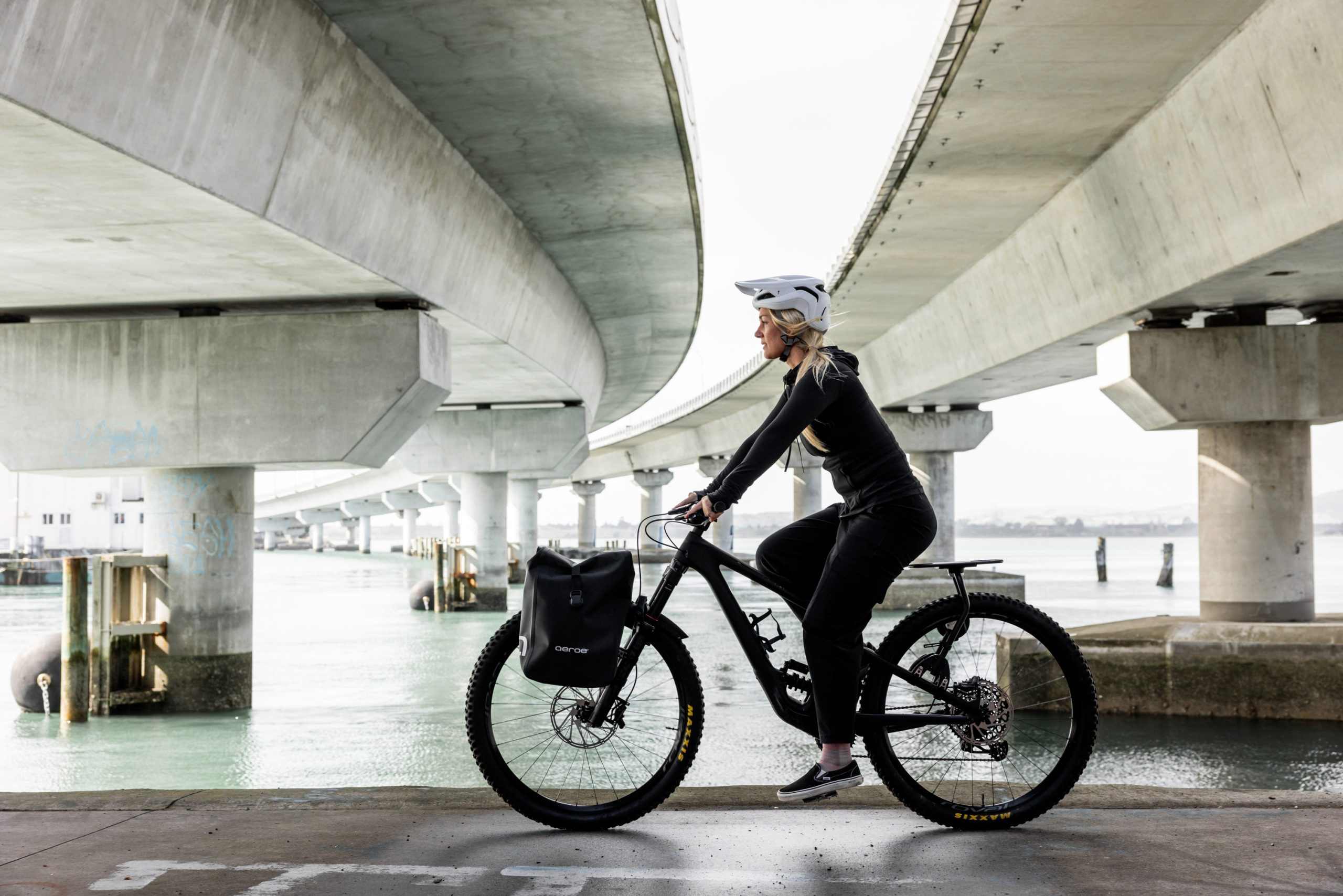 652671 3 aeroe spider front rack pannier rack commute ecommerce urban scaled Doing More With Less: Why Smart Sales Are the Key to Survival for Bike Retailers