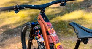 AMS FG EXTRA Rampage Red 1 web Extra UK and Cyclex announce exclusive distribution of All Mountain Style