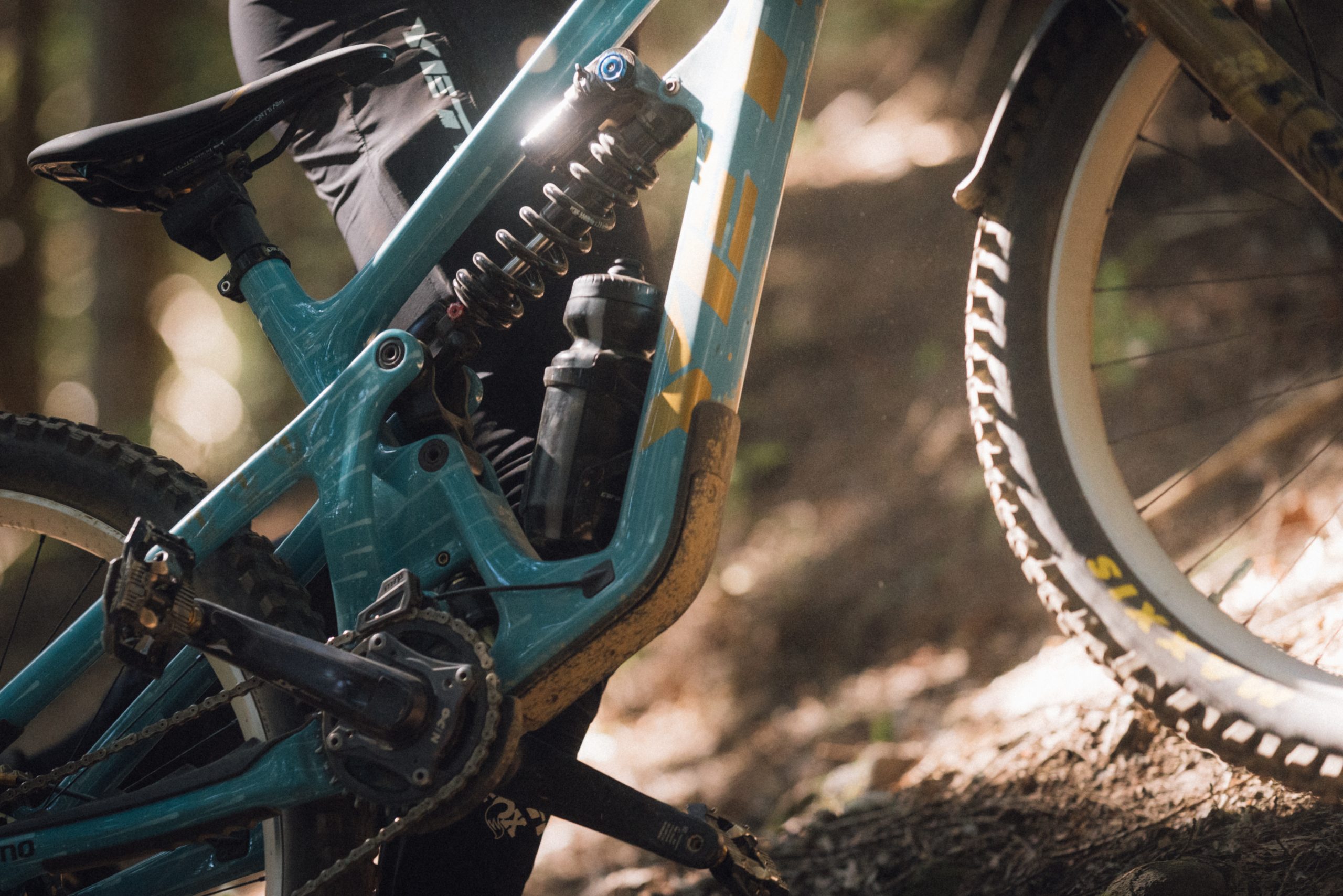 B6A4624 scaled Fox unveils Live Valve Neo wireless suspension