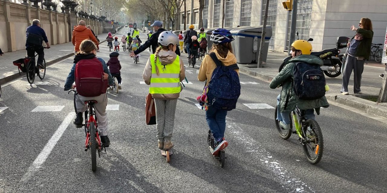 Shimano Backs Bike Bus Accelerator