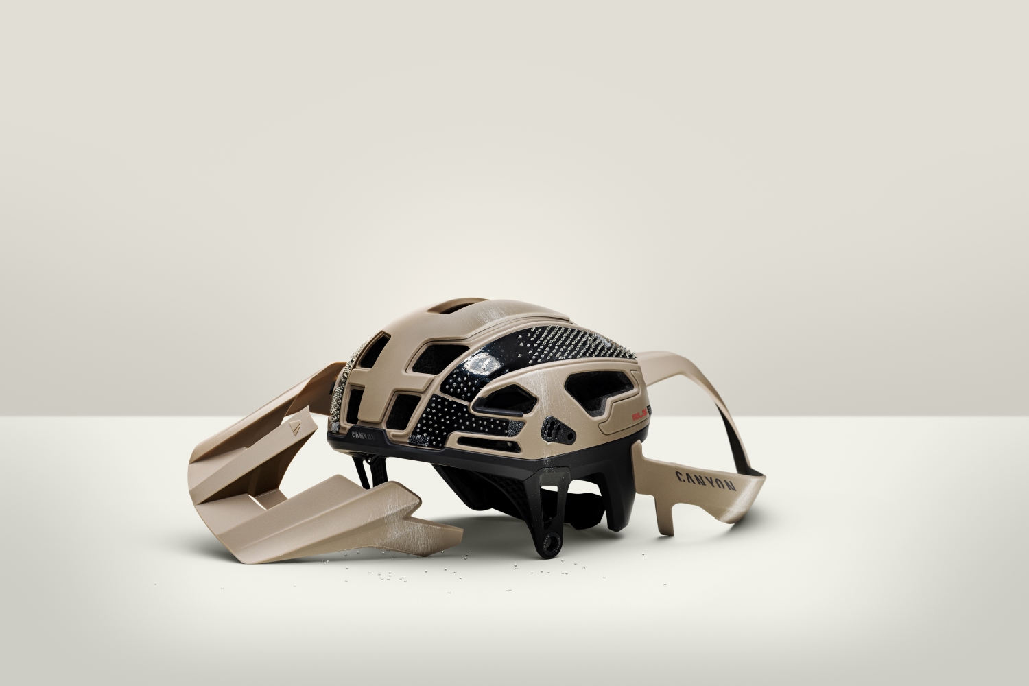 Release Layer System (RLS): Helmet technology to reduce traumatic brain injuries