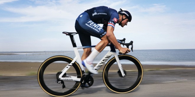 Canyon unveils all-new Aeroad