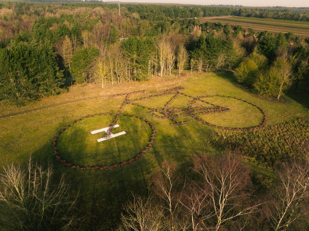Local charity Re-Cycle partners with Center Parcs to give 1,000 bikes a second life