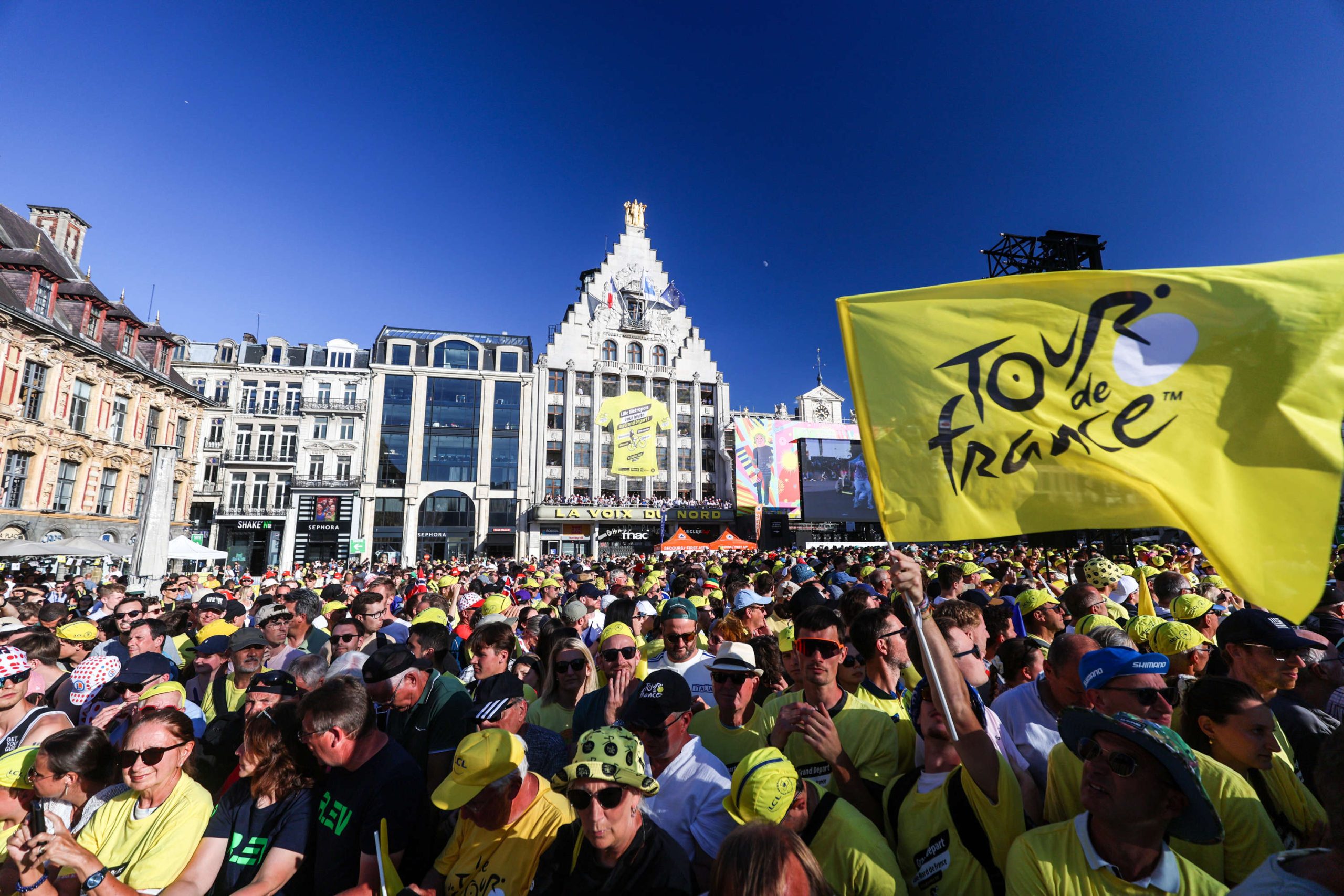 Crowds at the team presentation in Lille Credit ASO Aurelien Vialatte scaled Tickets for 2027 Tour de France Opening Ceremony Open Pre-Sales this Friday