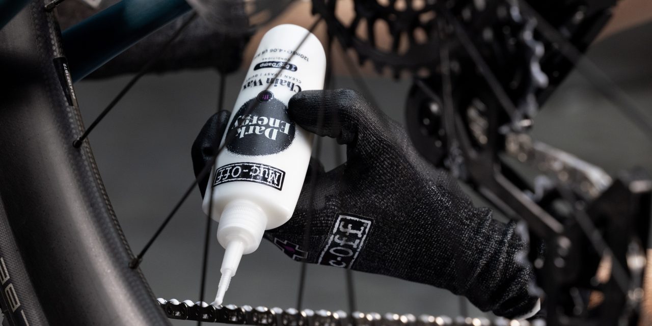 Muc-Off Launches Dark Energy Chain Wax
