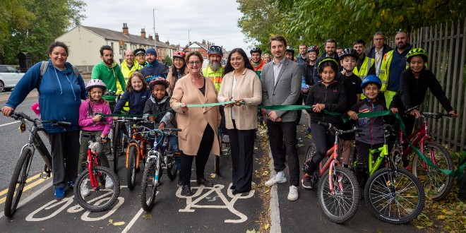 Latest section of Leeds’ Dewsbury Road cycle route opens