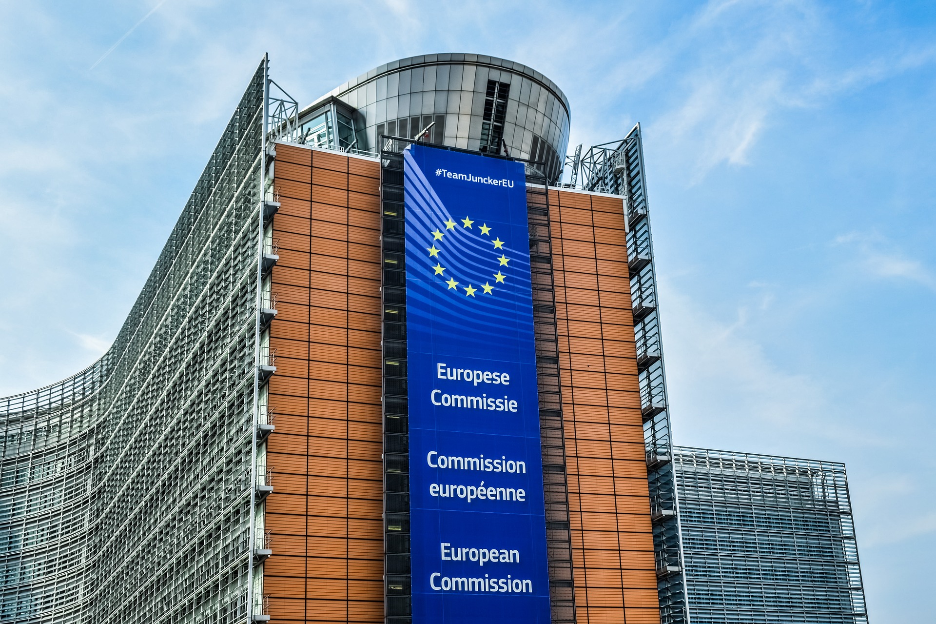 European Commission launches review on regulation relating to LEVs