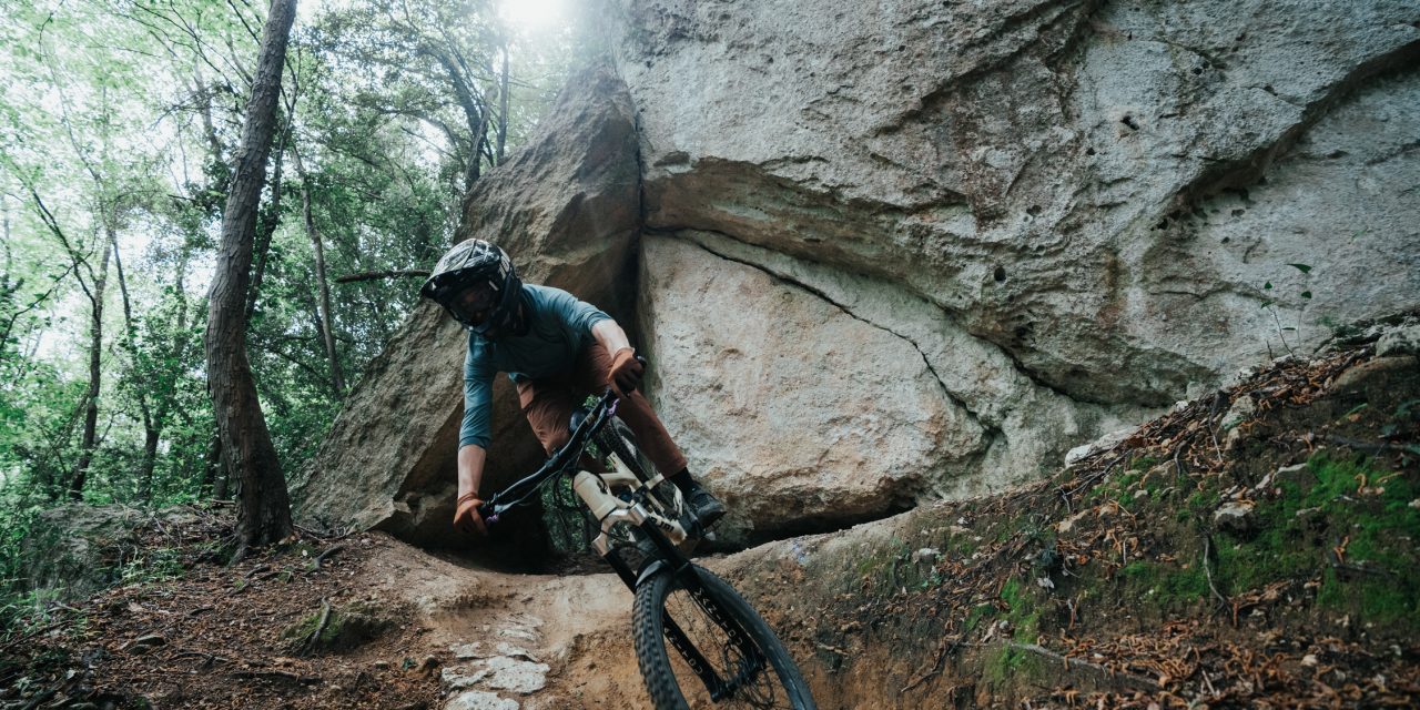 Manitou’s new Mezzer long-travel fork focuses on “physics, not fashion” with a re-engineered internal platform