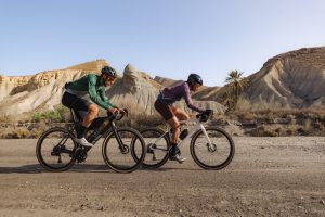 GRX RX825 riders out on gravel trail Shimano gravel line-up gets 2x12 GRX RX825 Di2 components