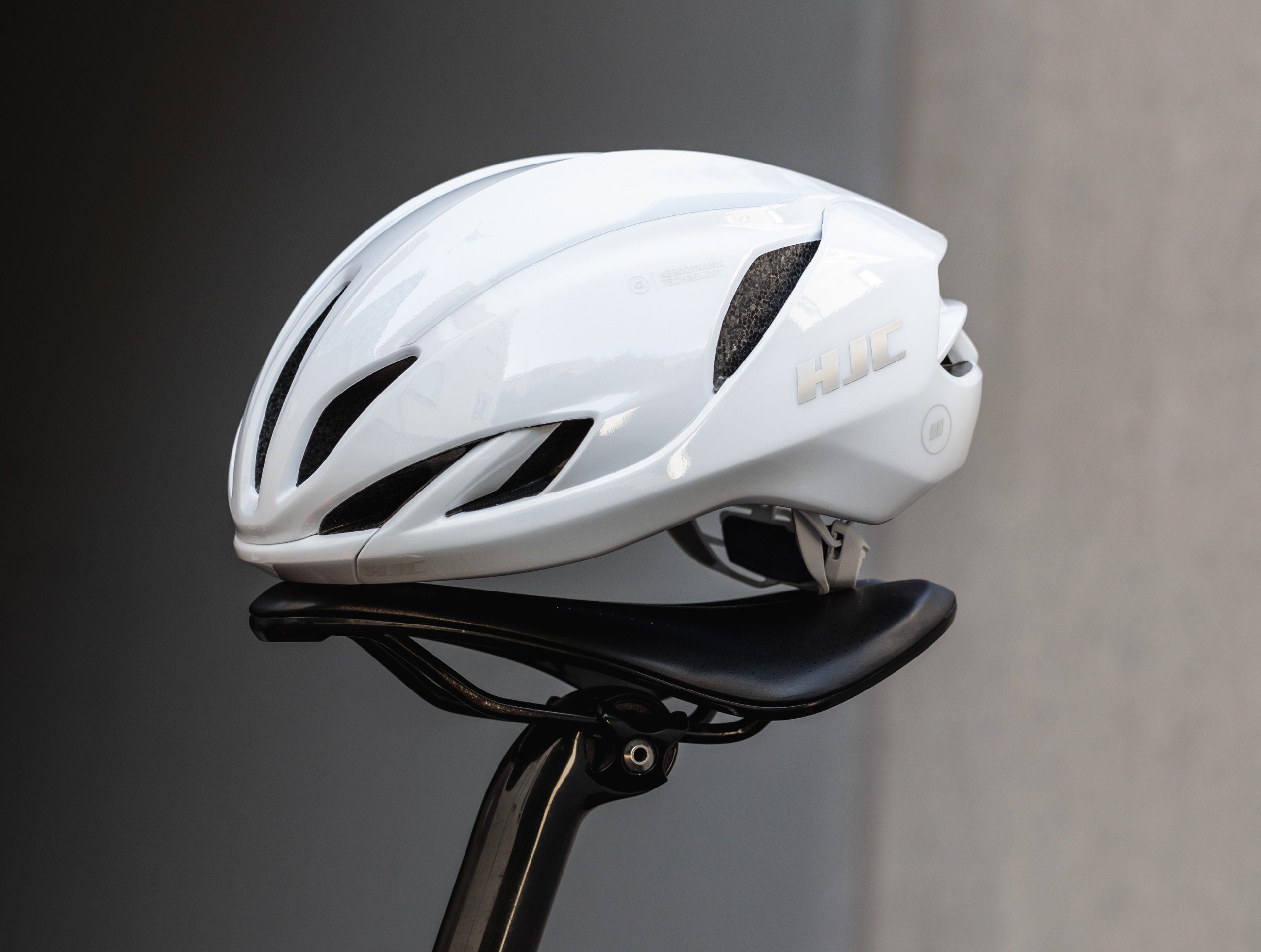 HJC now exclusively distributed by Oxford