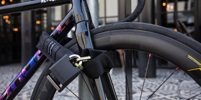 Hiplok expands into French market with Royal Vélo France partnership