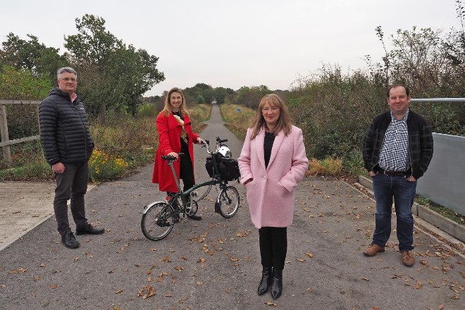 Latest £730,000 section of Castleford to Wakefield Greenway opens