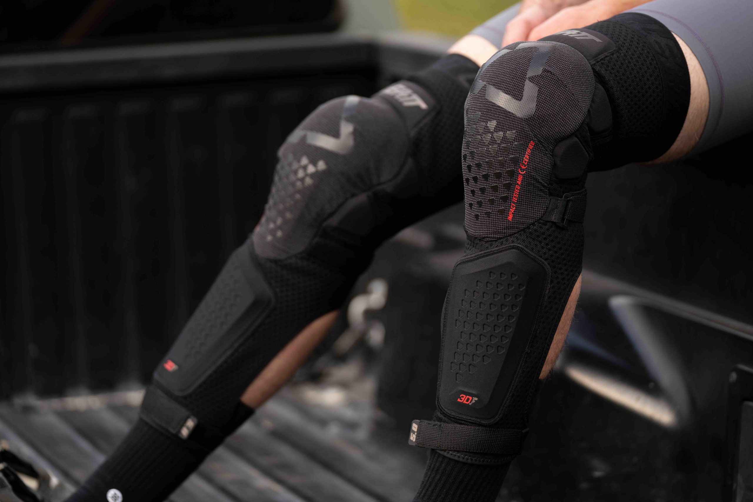 Leatt MY25 MTB 5.0 3DF EVO Knee byRichardKurowski RK 06971 scaled Leatt debuts 2025 MTB line with host of updates