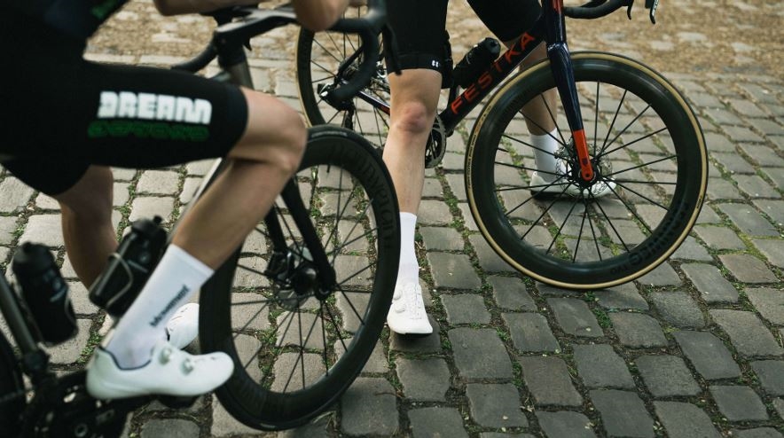 Lightweight launch the new Fernweg Evo Pro wheelset