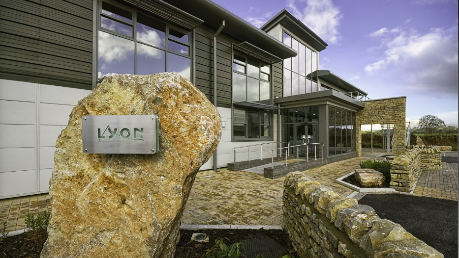 Lyon Equipment to represent 7mesh throughout UK