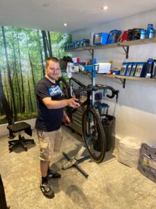 Mark Bonnes 2 Schwalbe to assist retailers with volunteer programme