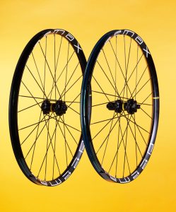 Mavic 202110 E Deemax 25.thumb The Cycle Show 2023 preview: Products from Mavic, Ison, Upgrade, Di Luca and more 