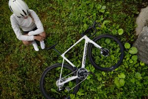 Megamo Raise white SLR 3 Megamo introduces lightweight, climbing focused, Raise