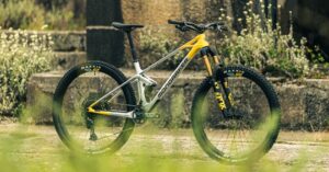 Mondraker launches new Raze and Foxy Carbon models1 Mondraker launches new Raze and Foxy Carbon models