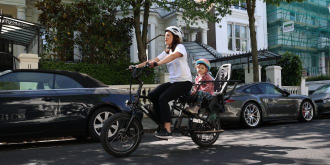 Mycle Cargo Bike 3 scaled e1692612278313 Mycle updates the Cargo with new components and ecosystem of accessories