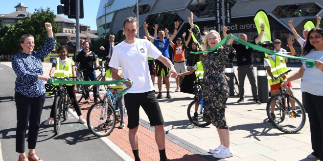 New cycle route launches in Leeds city centre