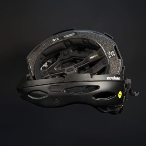 Newlane x Mips Dark 4 Newlane x MIPS: First ever integrated into a folding helmet