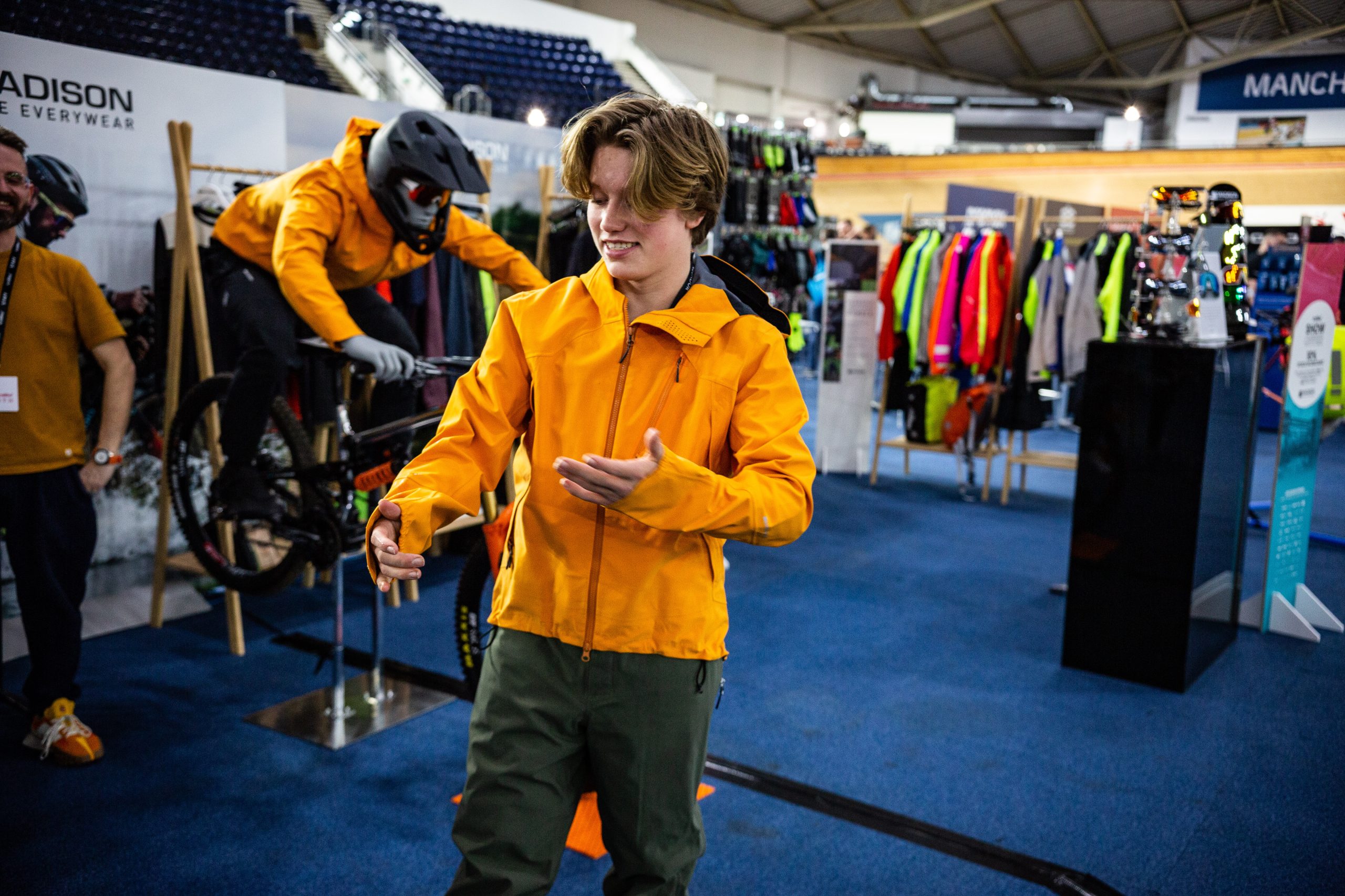 PICTURE 3 Madison Clothing scaled What to expect from iceBike* 2024
