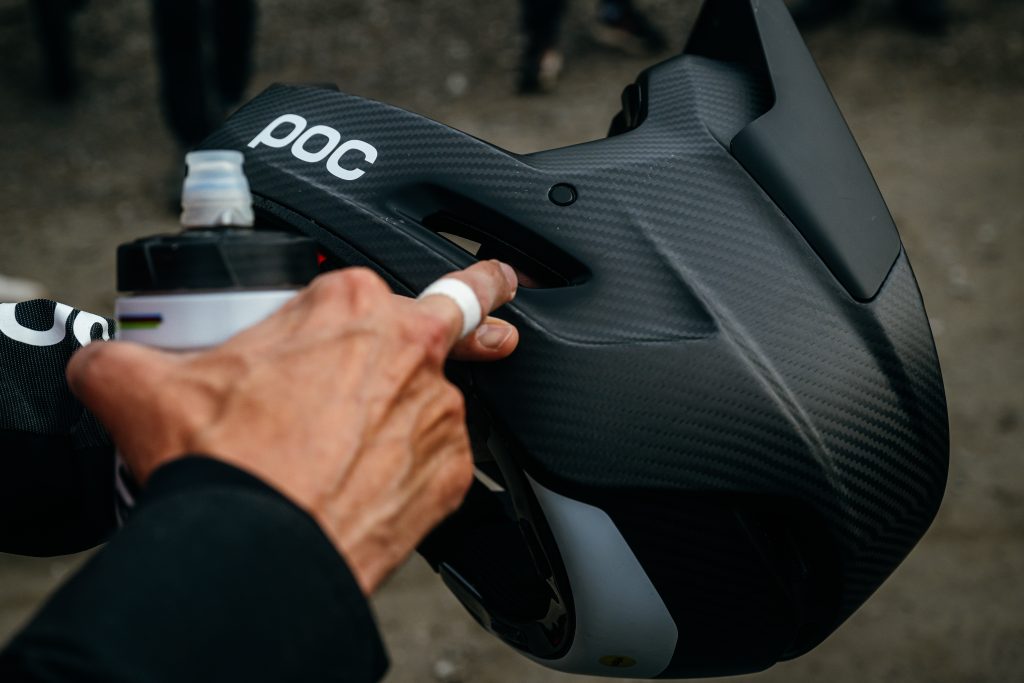 POC s26 RnD Barocon Carbon Test ride 232132 POC launches Barocon Carbon full-face helmet
