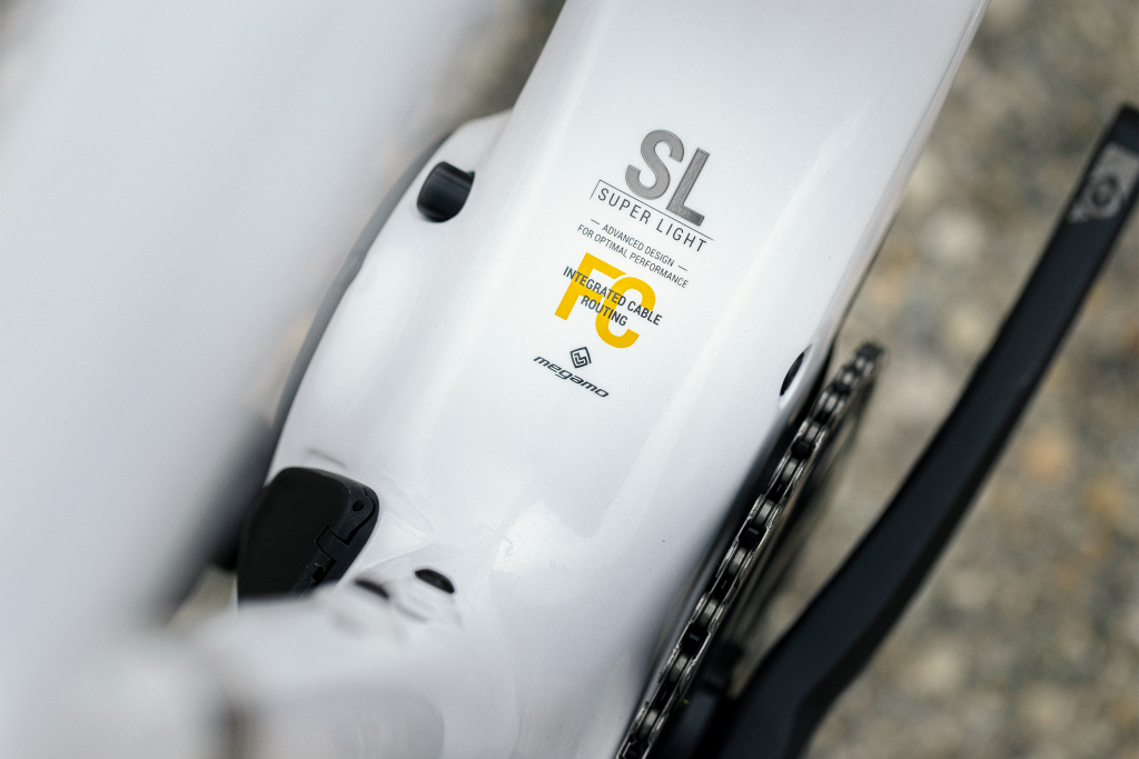Product 6 Megamo's new Upon e-road bike comes with an Avinox motor and 600Wh battery
