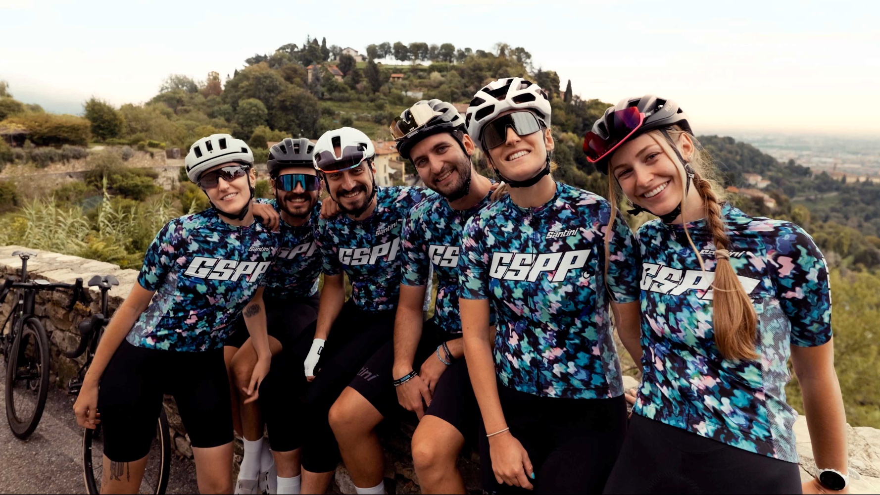 Santini debuts new customisable collection dedicated to teams