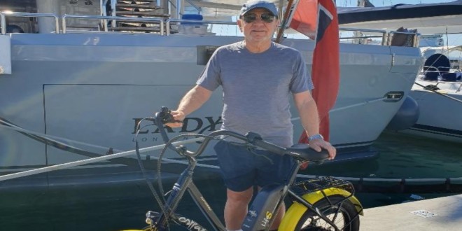 You’re tyred! Lord Sugar takes delivery of his Corratec Life S e-bike