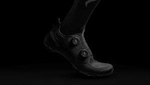 Specialized Recon flex foot studio image Specialized update Recon shoe range and add all-new Search helmet
