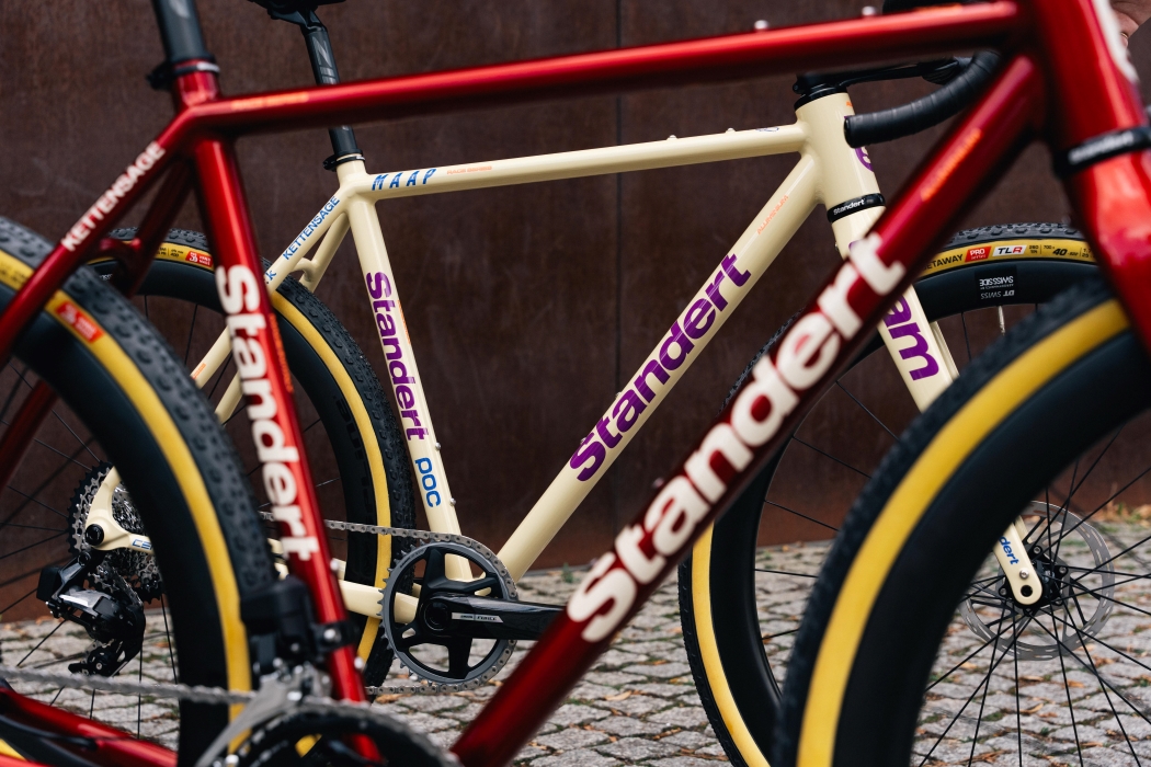 Standert adds two new colours for Kettensäge range