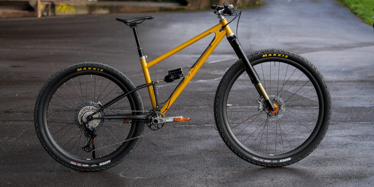 Starling Cycles experiments with 32″ MX bike