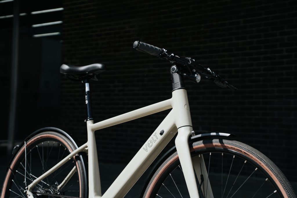 VOLT URBAN 13 Volt Bikes named UK's Family Business of the Year at HSBC UK & FSB Awards