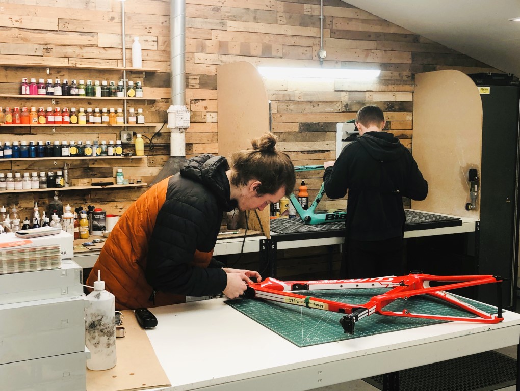 Restore and reuse – 5 minutes with carbon repair specialist Target Composites