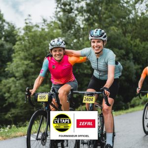 Zefal TdF Femmes LEtap women riding shoulder to shoulder Zéfal become official supplier of l'Étape du Tour de France Femmes avec Zwift
