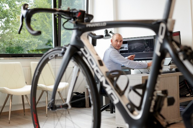 absoluteBLACK: Why ovals make sense