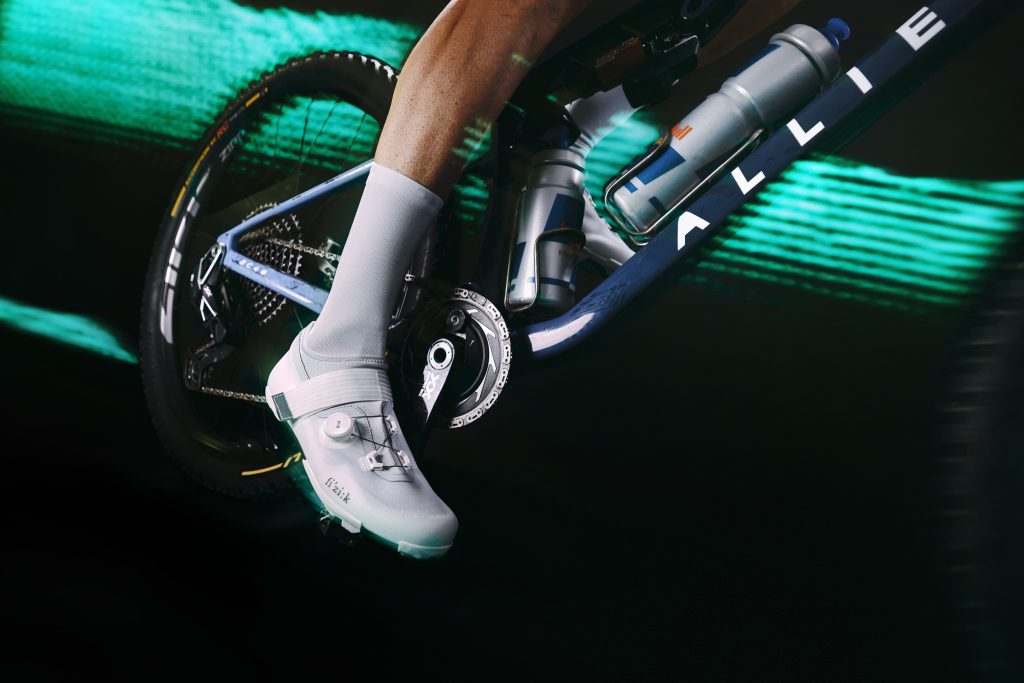 Fizik’s new Ferox 2 Carbon off-road shoe uses updated shape to offer more “natural” pedal feel