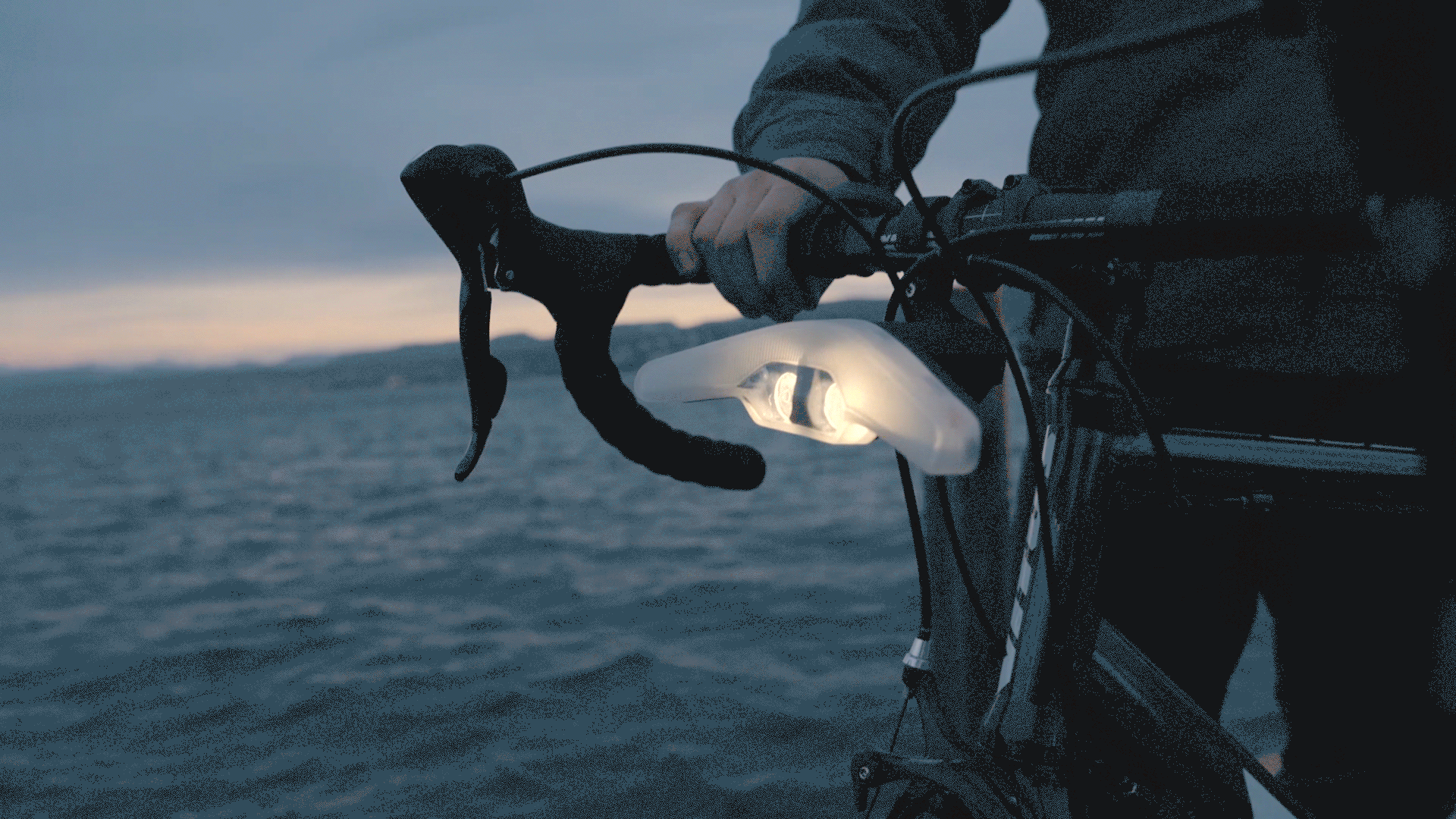 Velohub finally launches Blinkers
