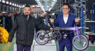 Dr. Hon and the CEO of Golden Wheel Group